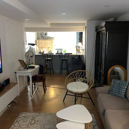Agreable Maison De Ville ,Calme Avec Tous Les Commerces A 150M シェルブール・アン・コタンタン エクステリア 写真